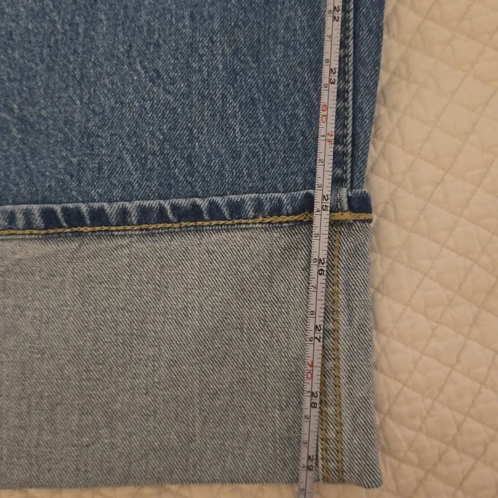 Old Navy Wide Leg Jeans - Picture 10 of 17